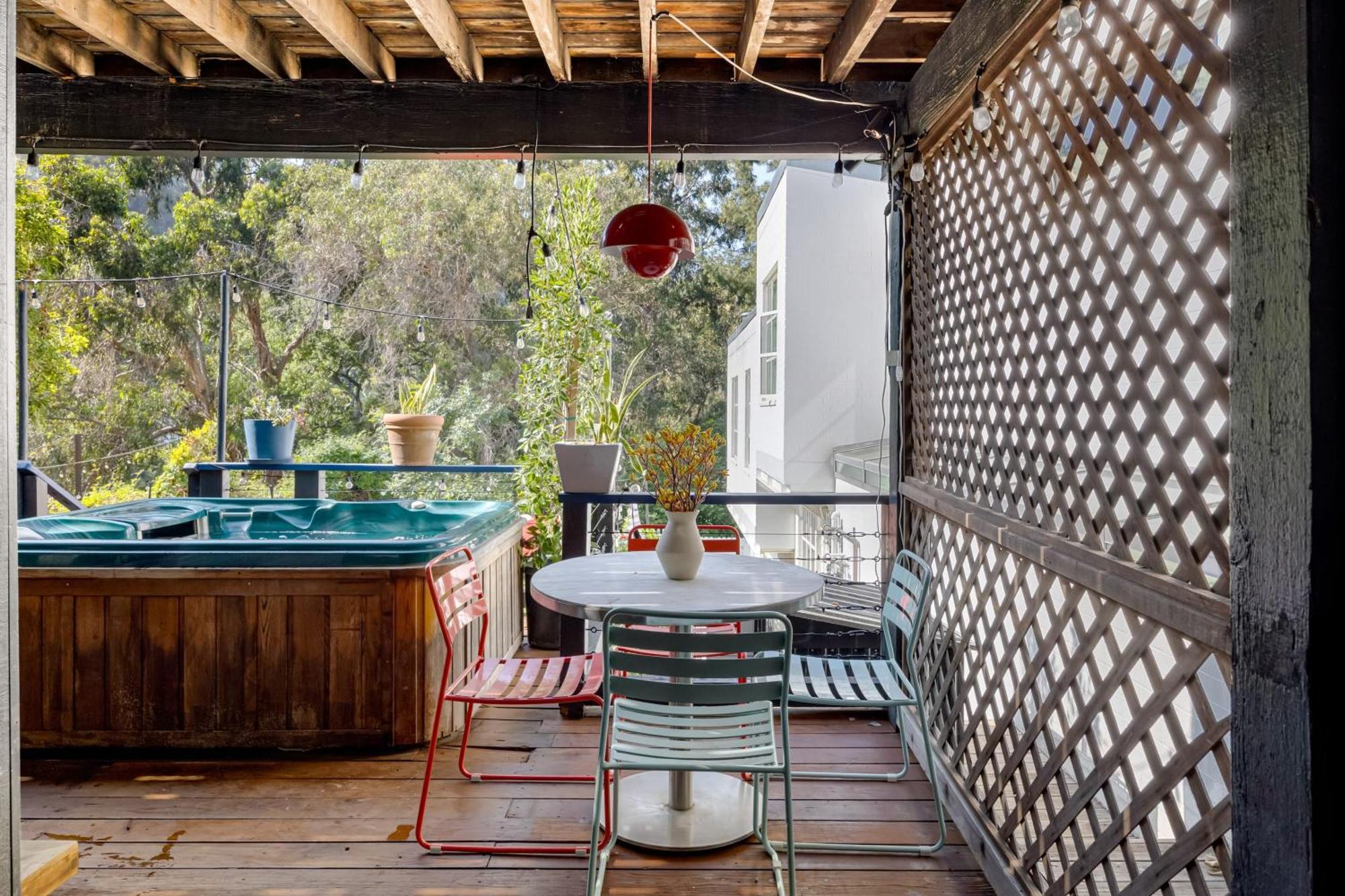 Chic La Hideaway W Soaking Tub Firepit Lounge Tranquil Backyard Hébergement de vacances Los Angeles