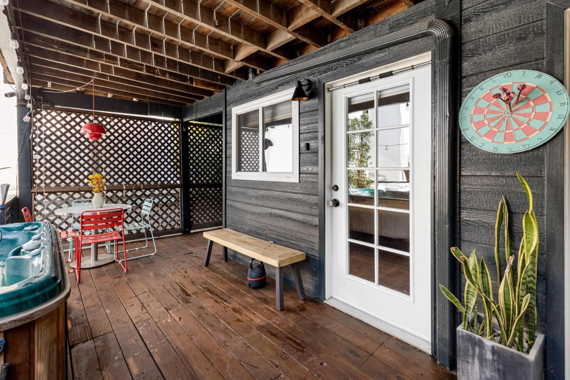 Chic La Hideaway W Soaking Tub Firepit Lounge Tranquil Backyard Hébergement de vacances *